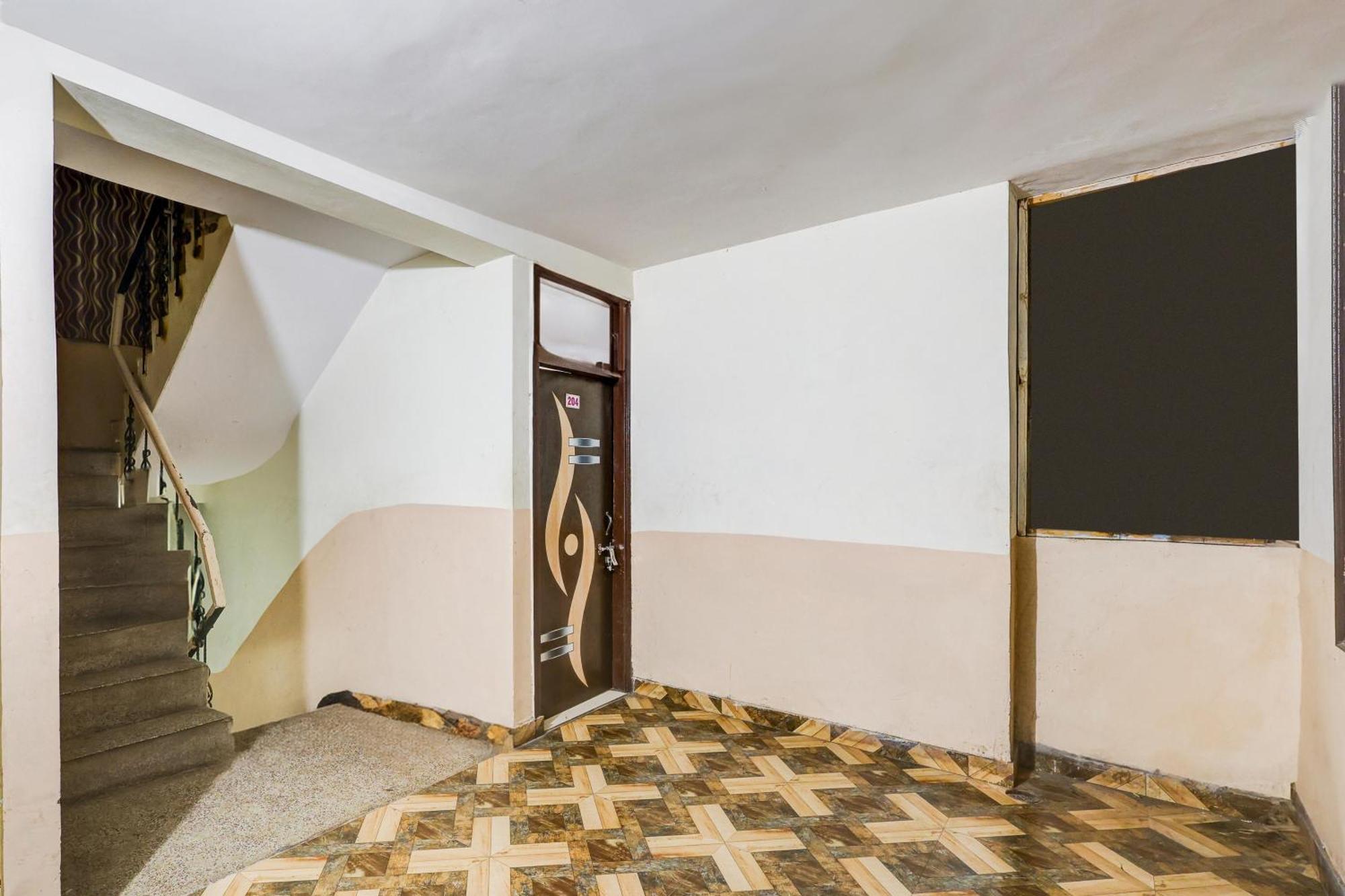 Hotel O Deurali Dx Nowe Delhi Zewnętrze zdjęcie